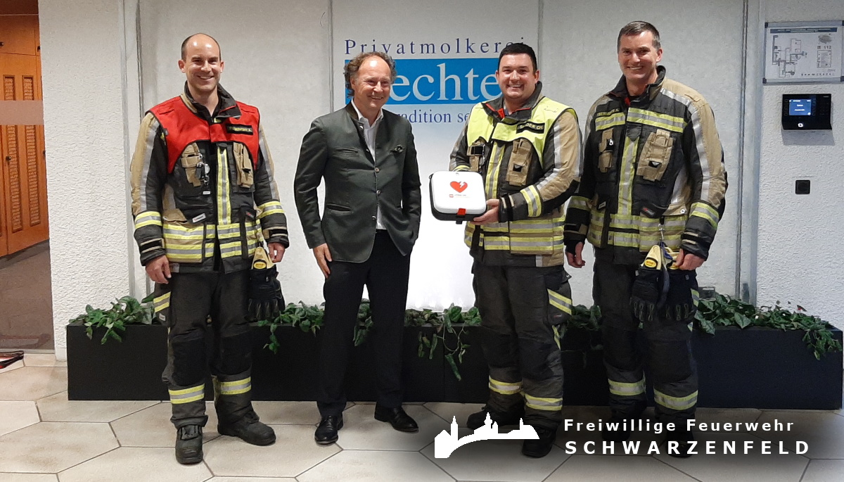 221018 Uebergabe AED Vorschau